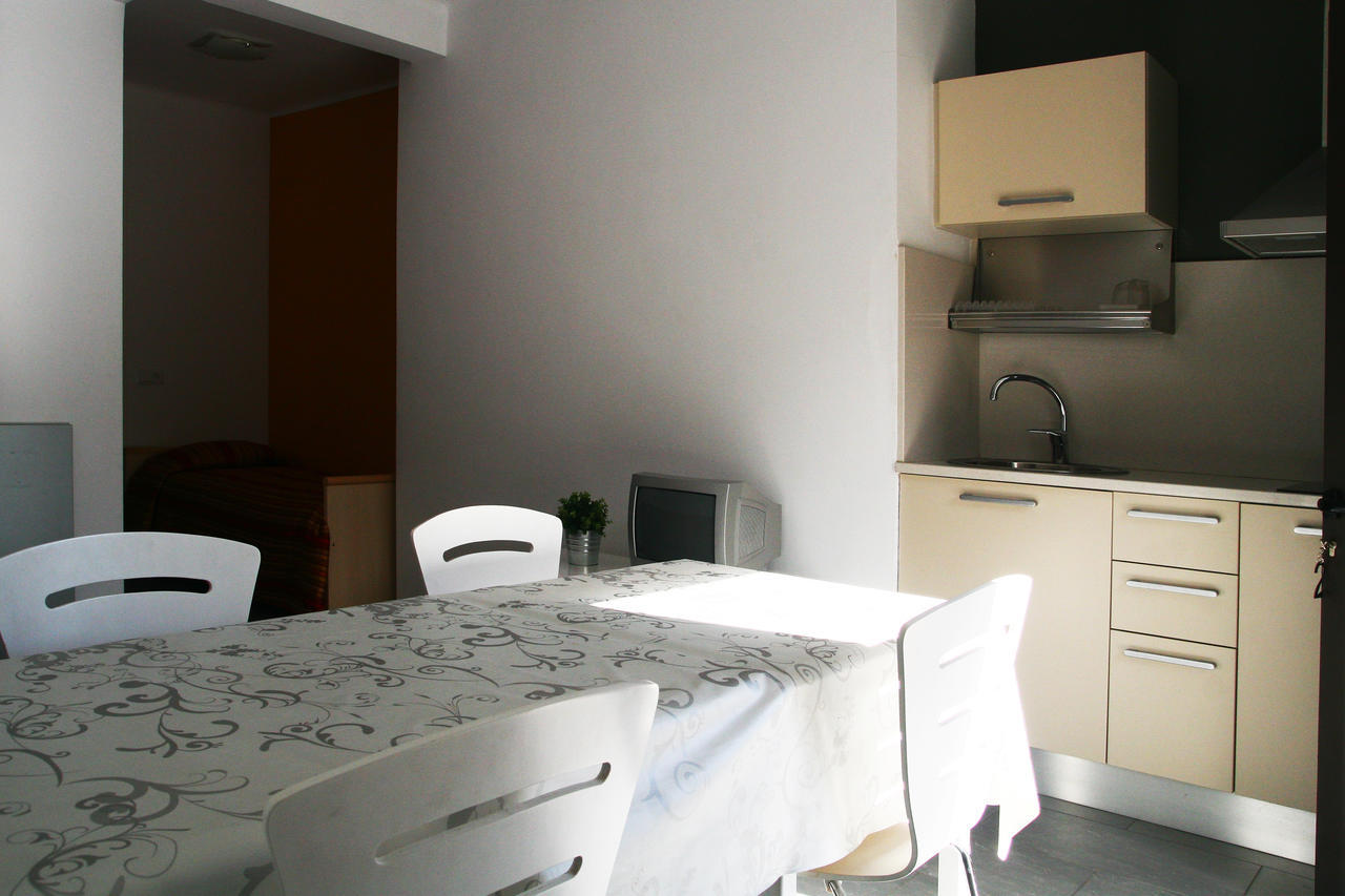 Carmelita Sant Privat de Bas Quarto foto